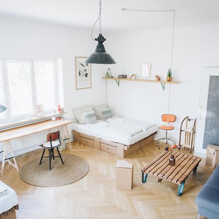 Апартаменты Raum Life - Vintage Loft - Heimkino Netflix - 2X Privat Parkplaetze Штраубинг Экстерьер фото